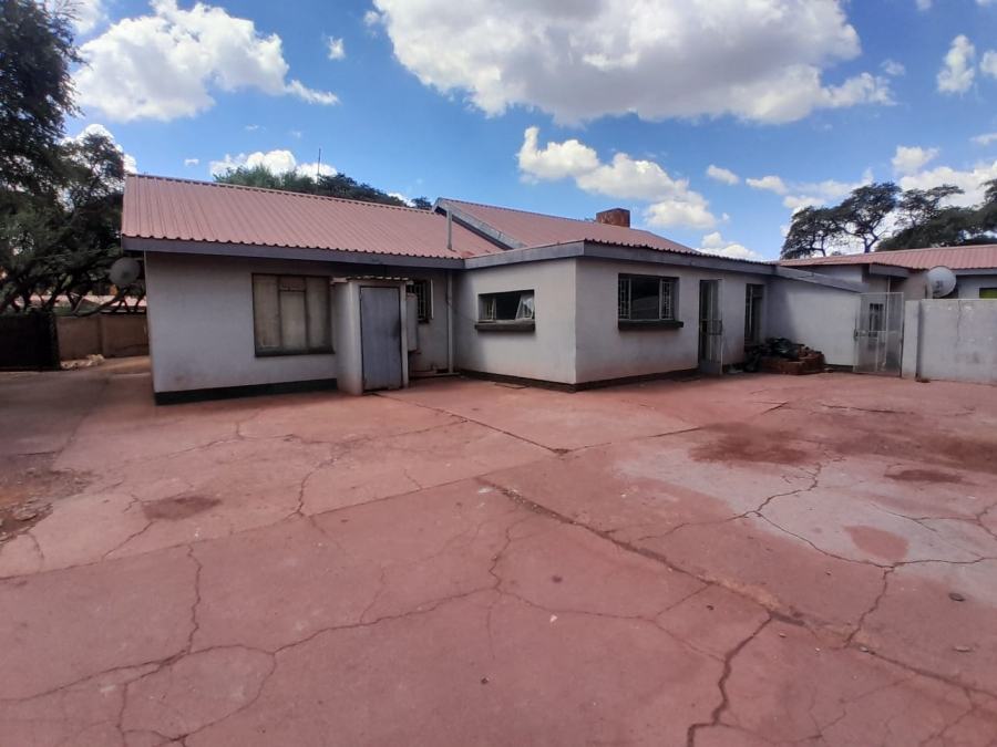 5 Bedroom Property for Sale in Kathu Northern Cape
